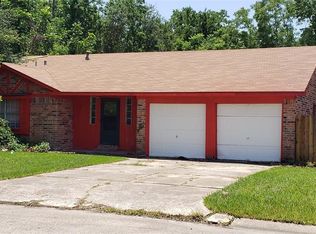 601 Northbend Dr, Baytown, TX 77521