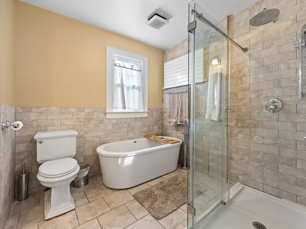 146-36 13th Avenue image 12 of 27