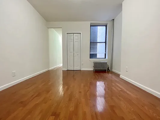 Rented by Bohemia Realty Group | media 7