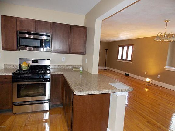 2nd image of 1559 Quarry Ave NW