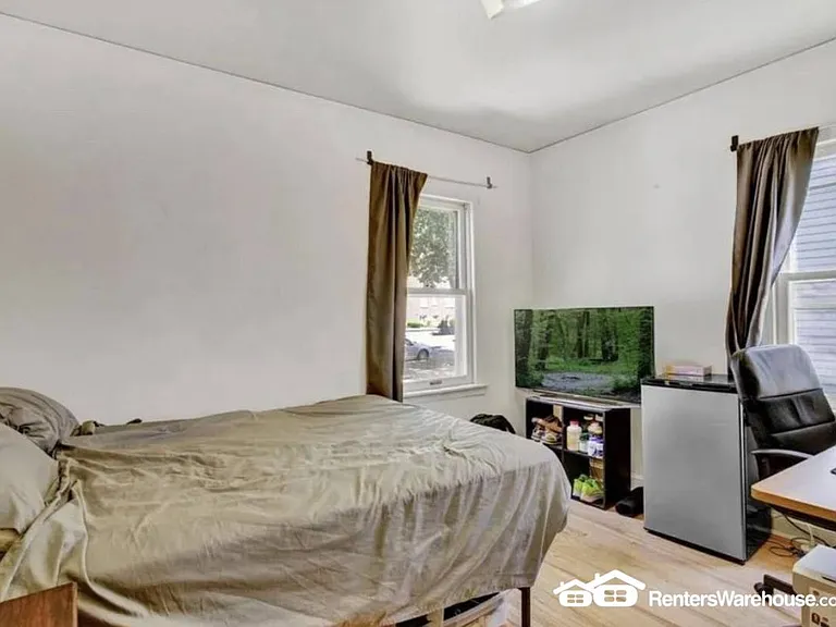2036 Iglehart Ave — Photo 9