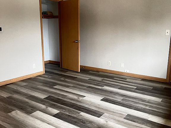 2nd image of 501 Randall St