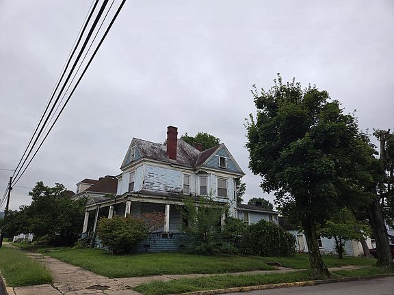 3rd image of 1201 4th St