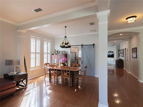 5th image of 10034 Brompton Dr