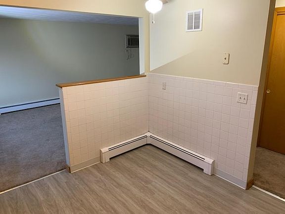 3rd image of 45 Joseph Dr