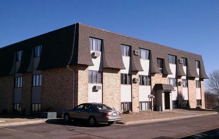 5001 W 45th St #5 — Photo 1