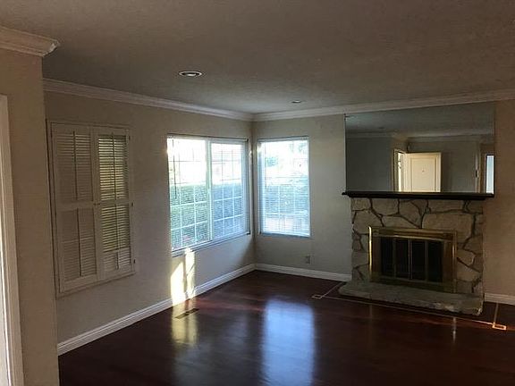 4th image of 94 Dearwell Way
