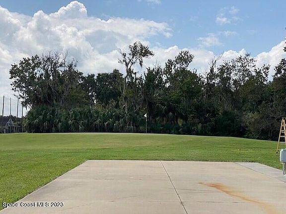 2nd image of 2813 Willow Lakes Ln
