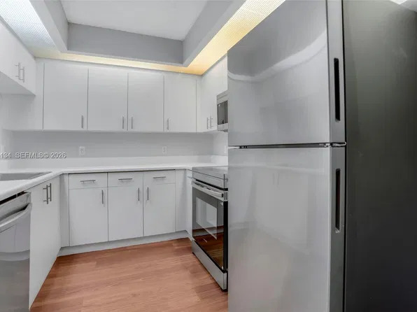 12650 SW 15th St APT 110F, Pembroke Pines, FL 33027