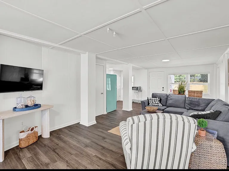 1027 S Shore Dr — Photo 14