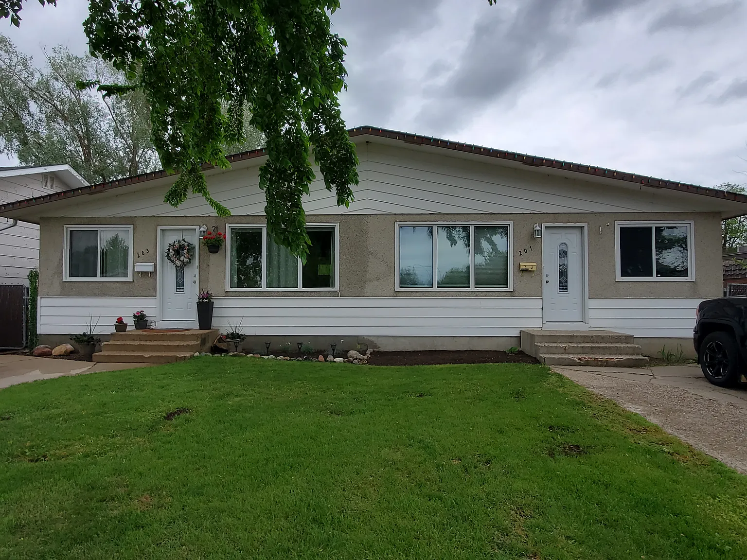 203 Campion Crescent — Photo 1