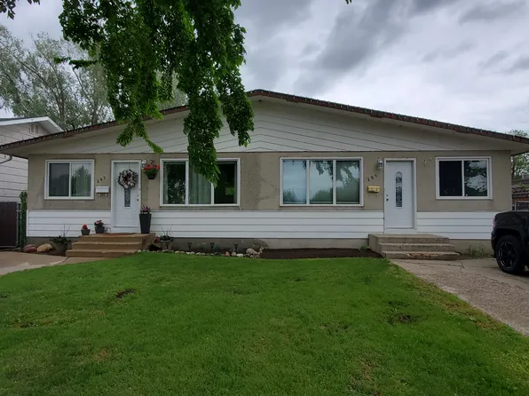 203 Campion Cres, Saskatoon, SK S7H 3T8