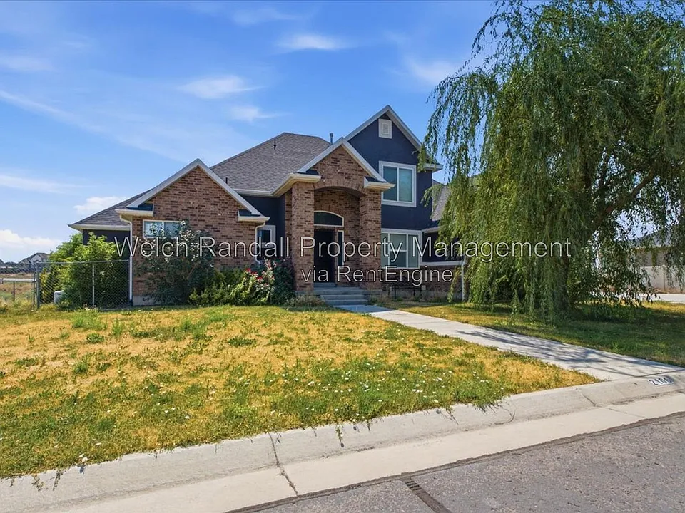2106 E Sunnyvale Dr