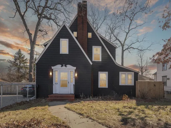 1518 Oak St, Niles, MI 49120