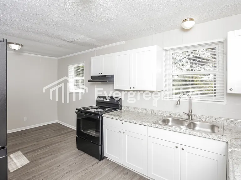404 Richcreek Rd — Photo 7