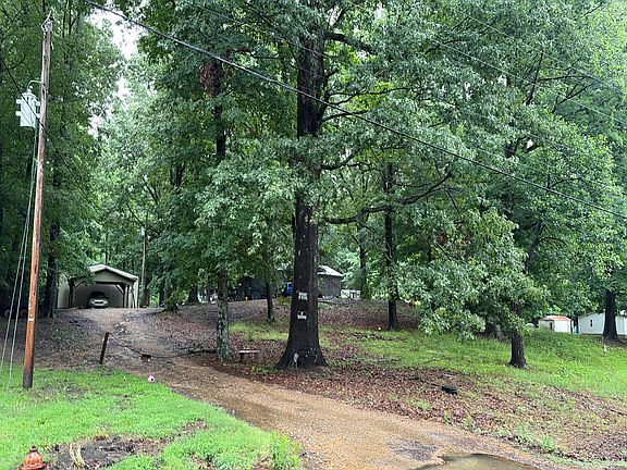 3rd image of 253 Meeks Rd