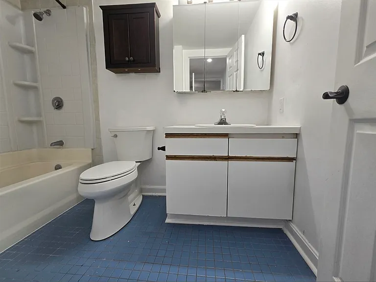 165 Cottage St #706 — Photo 9