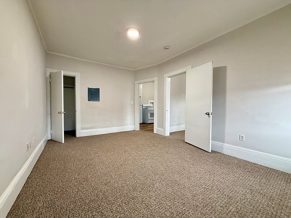 Living Room w/ Closet