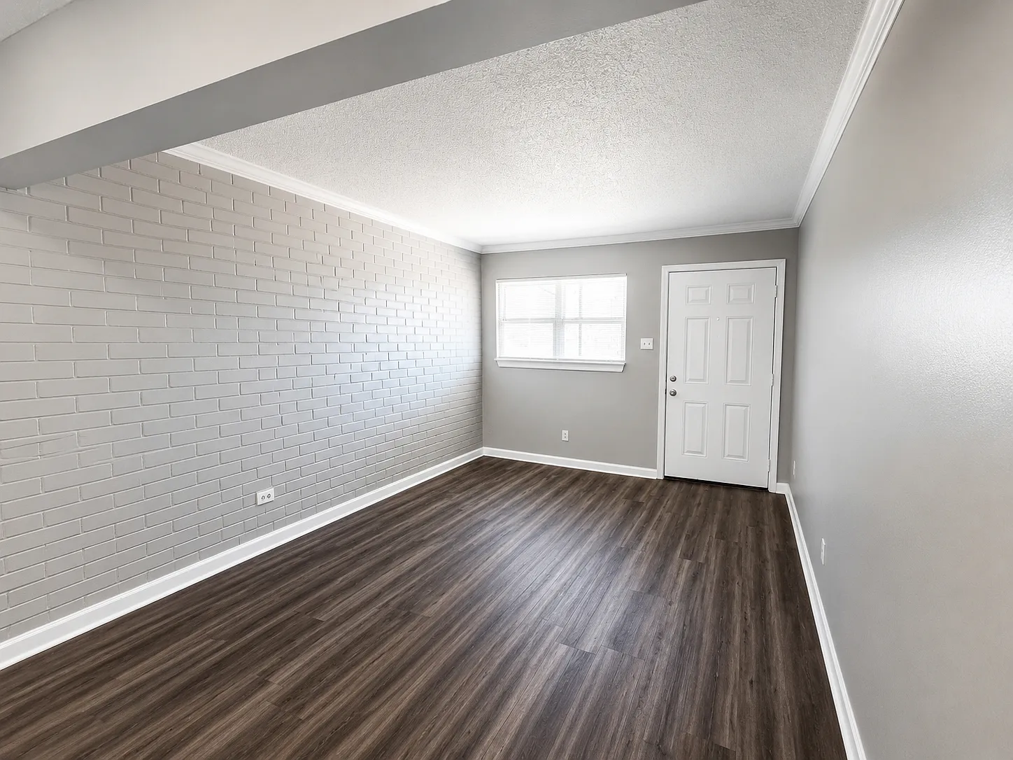 Spanish Cove Apartments — Photo 3