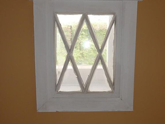 4th image of 106 Roanoke Ave