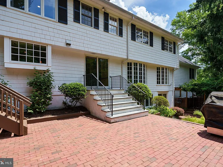 141 Hun Rd — Photo 47