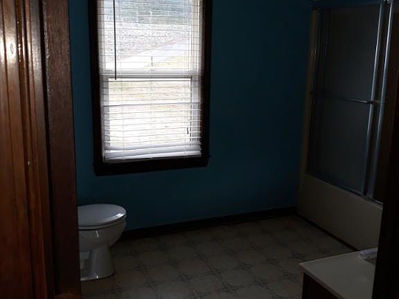 5th image of 6170 Dockside Dr #E