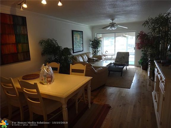 4th image of 298 SE 6th Ave APT 20