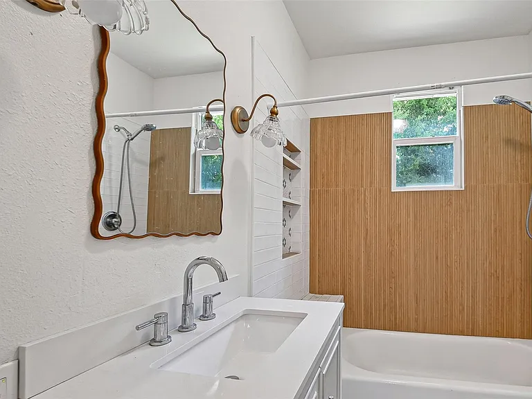 2519 Stevens St — Photo 29