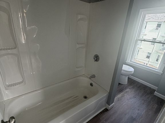 3rd image of 1017 Pine St #11633548