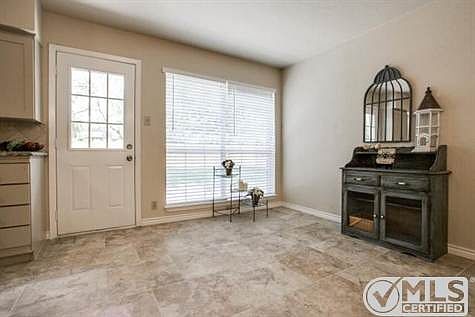 4th image of 1220 Donna Dr