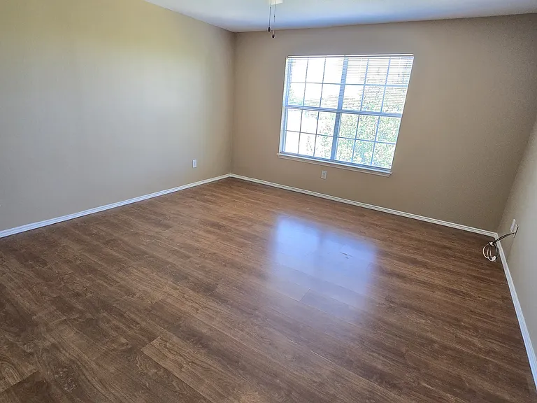 4512 Saddlebrook Dr — Photo 15