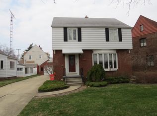 2707 Randall Dr, Oregon, OH 43616