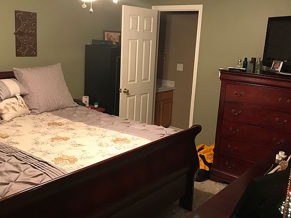 4th image of 163 Mills Ct