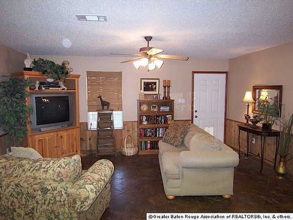 2nd image of 38479 Camp Dr