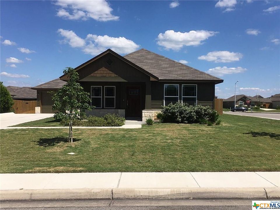 1st image of 508 Magnolia Wind