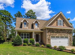 43 Skipping Pines Ct, Spring Lake, NC 28390