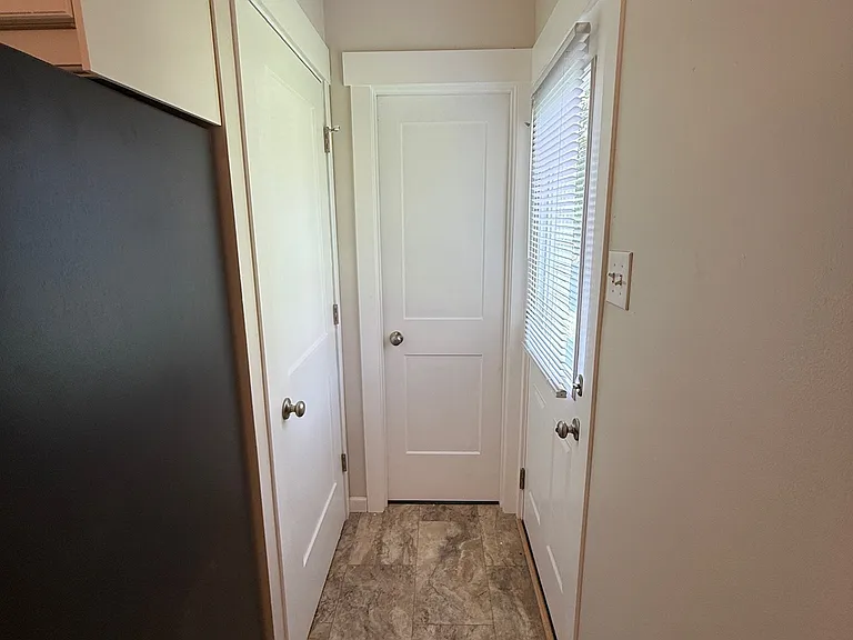 1307 Valiant Dr — Photo 10