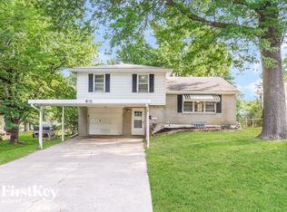 10300 E 31st St S, Independence, MO 64052