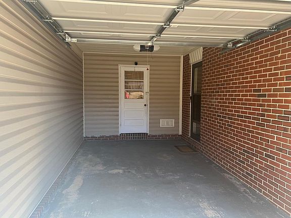 3rd image of 1314 Pagoda Dr
