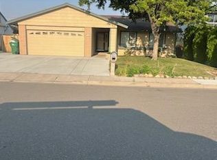 2566 Desert Flower Ct, Sparks, NV 89434
