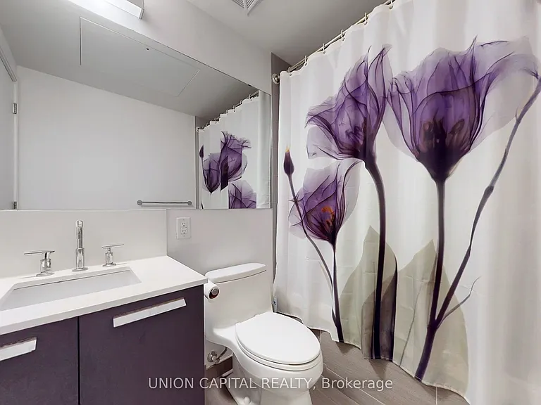 50 Charles St E #1112 — Photo 7