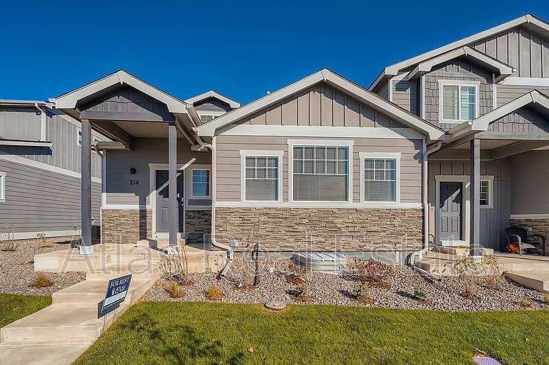 1st image of 714 Finch Dr