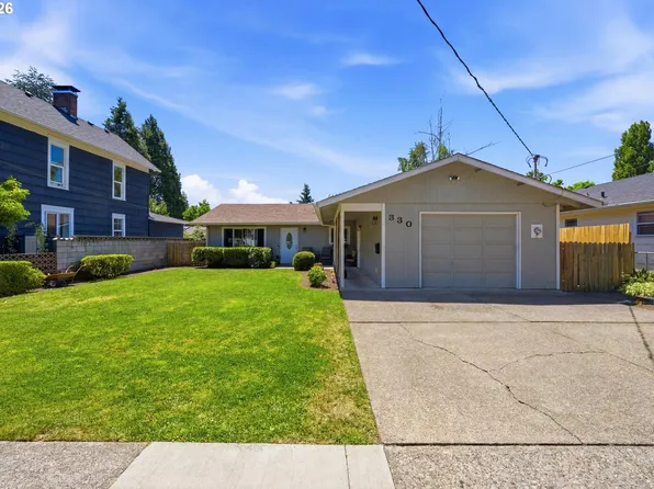 330 NW 12th St, McMinnville, OR 97128