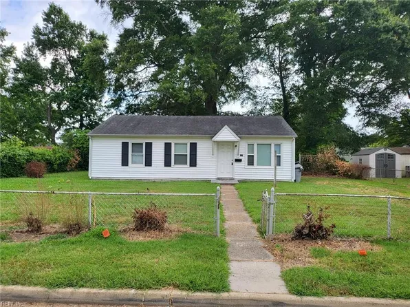 527 Price St, Hampton, VA 23663
