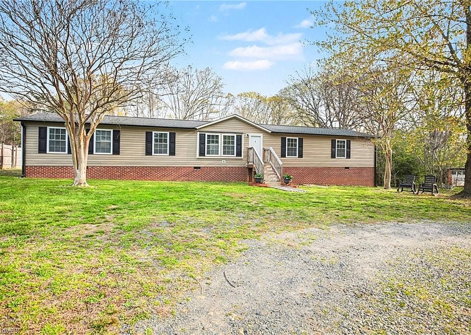 1st image of 4022 Plum Tree Rd