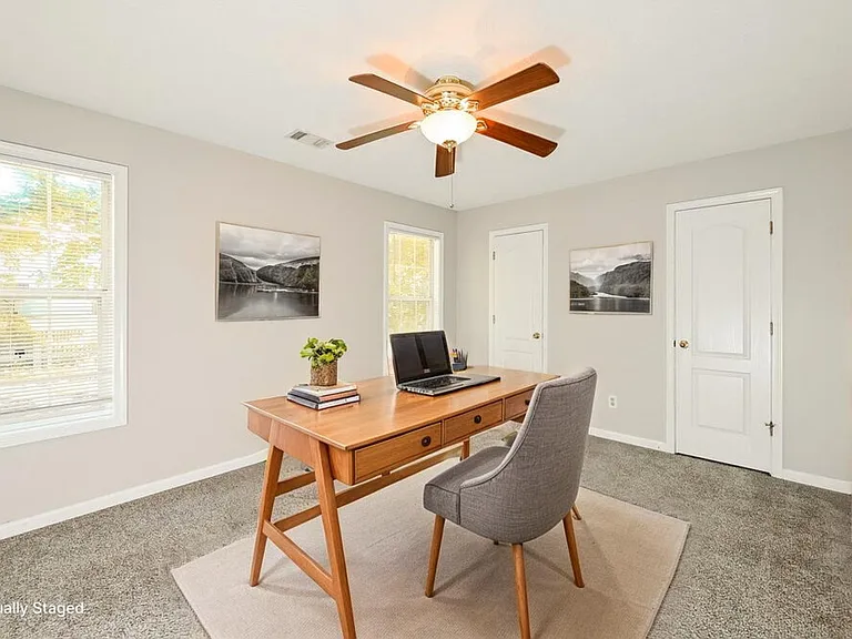 2915 Emerson Lake Dr — Photo 15