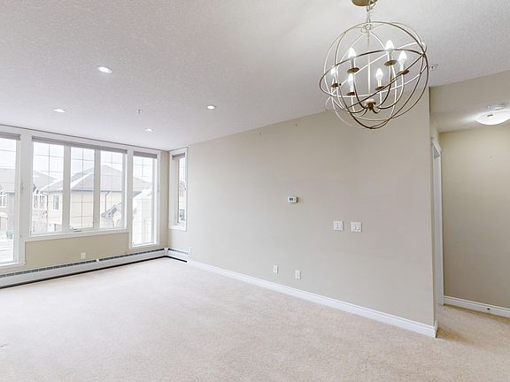 5th image of 39 Quarry Gate SE #206