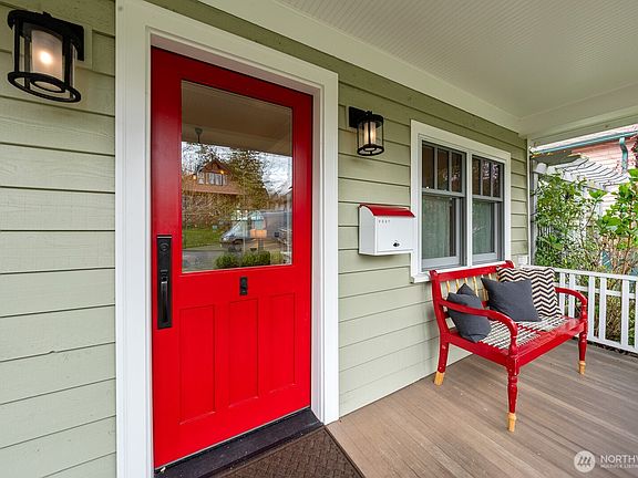 2nd image of 7607 Latona Avenue NE