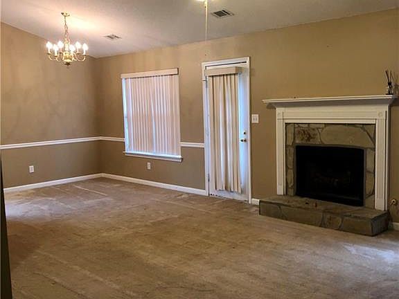 3rd image of 2949 Jamey Ln