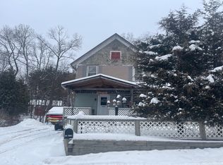 15 Balsam St, Saranac Lake, NY 12983